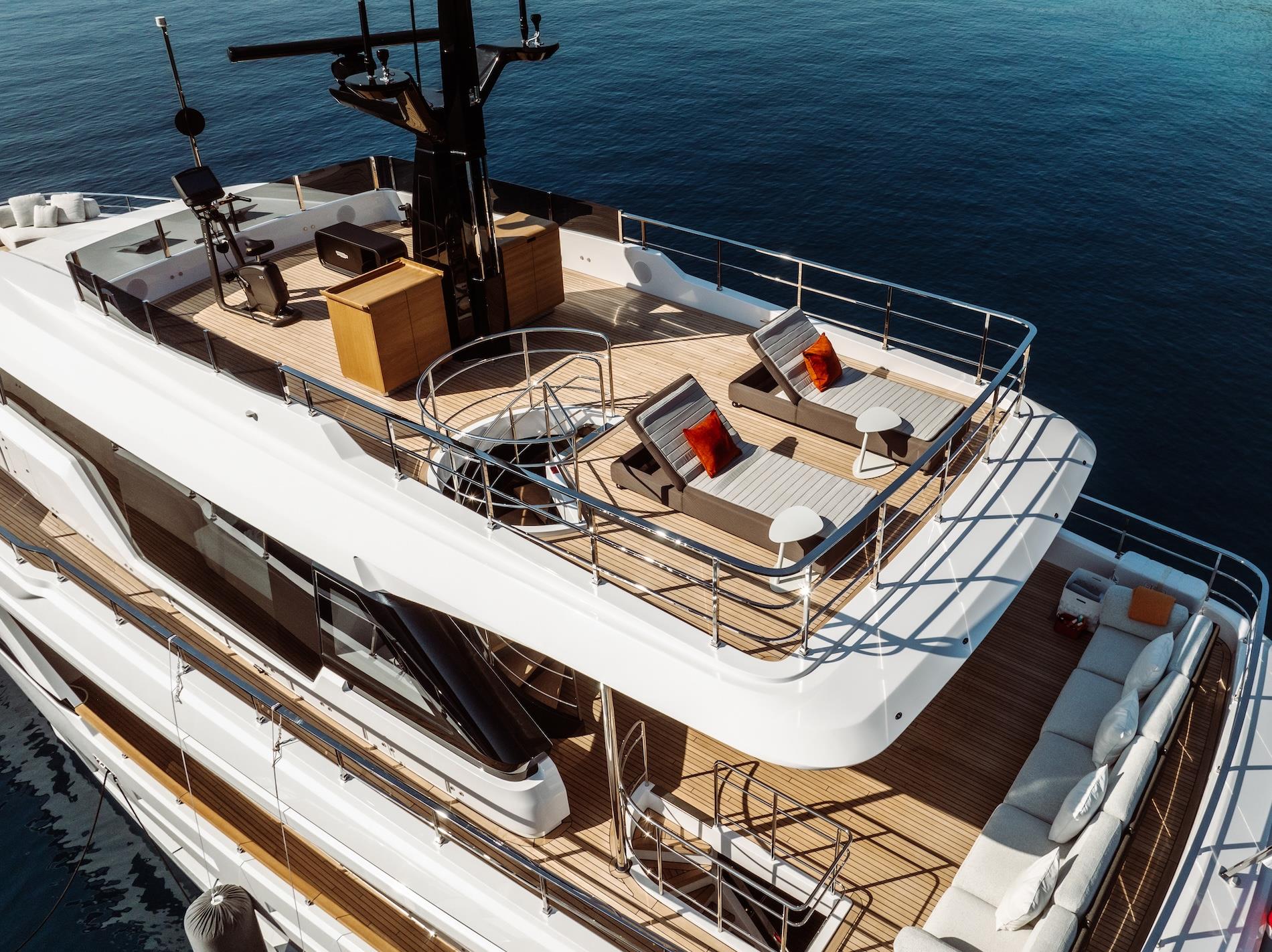 2024 CUSTOM LINE NAVETTA 30 